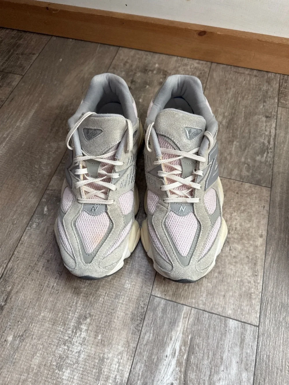 New Balance 9060